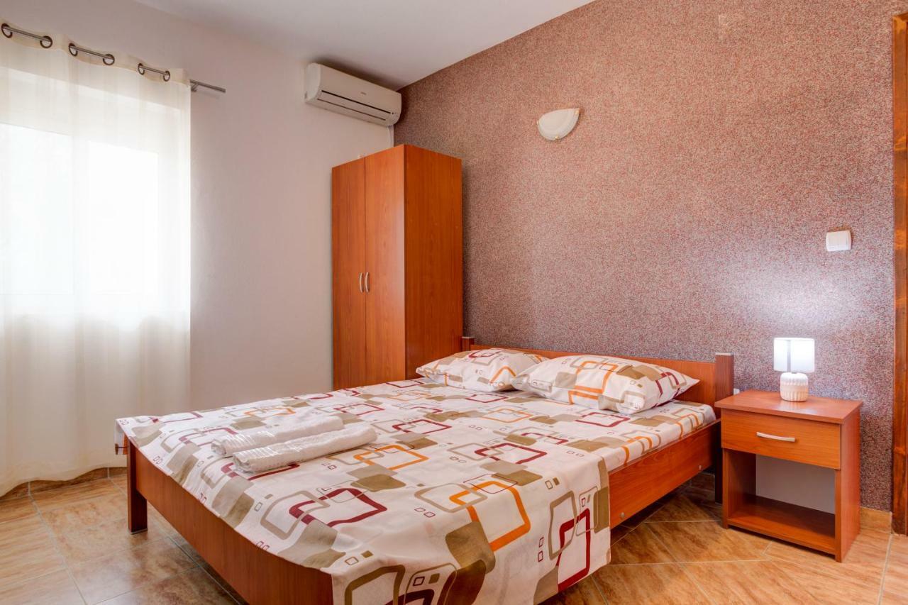 Studios Nikezic Utjeha Esterno foto