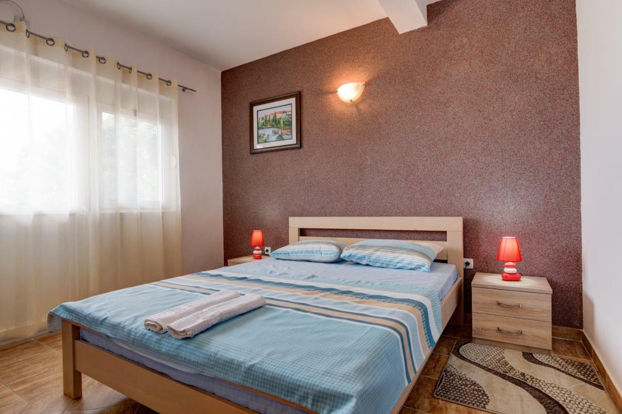 Studios Nikezic Utjeha Esterno foto